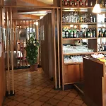 Hermitage Hotel 3*