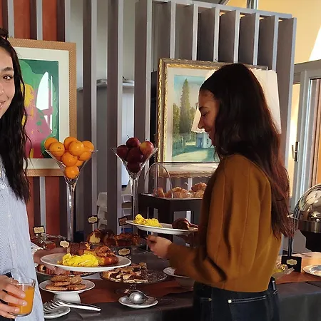 赫米蒂奇酒店 3*