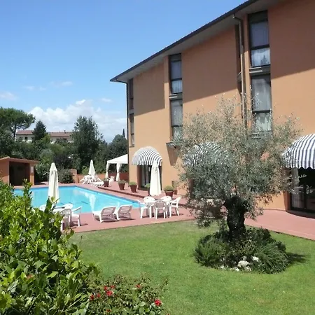 Hermitage Отель Поджо-а-Каяно