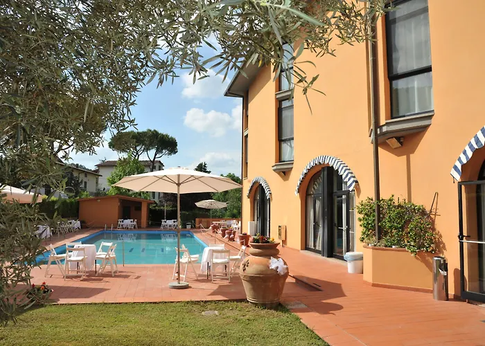 Hermitage Hotel 3*